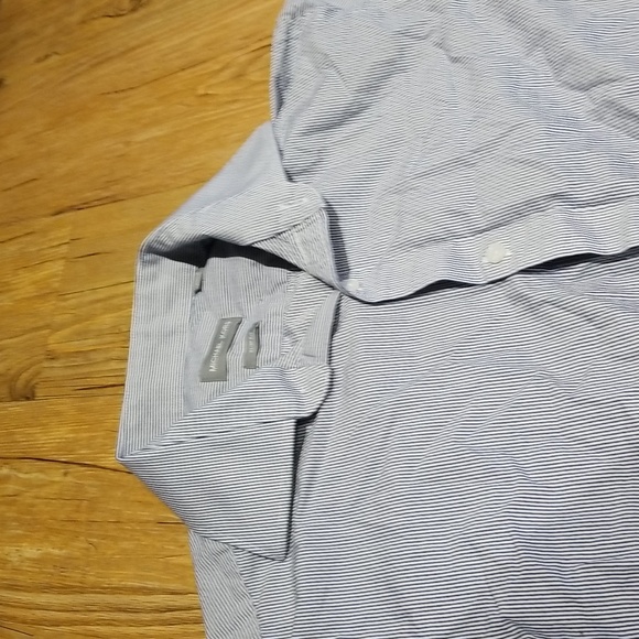 Michael Kors navy w/white pinstripe button down like new shirt sz15.5 34/35 Sz M - Picture 2 of 6